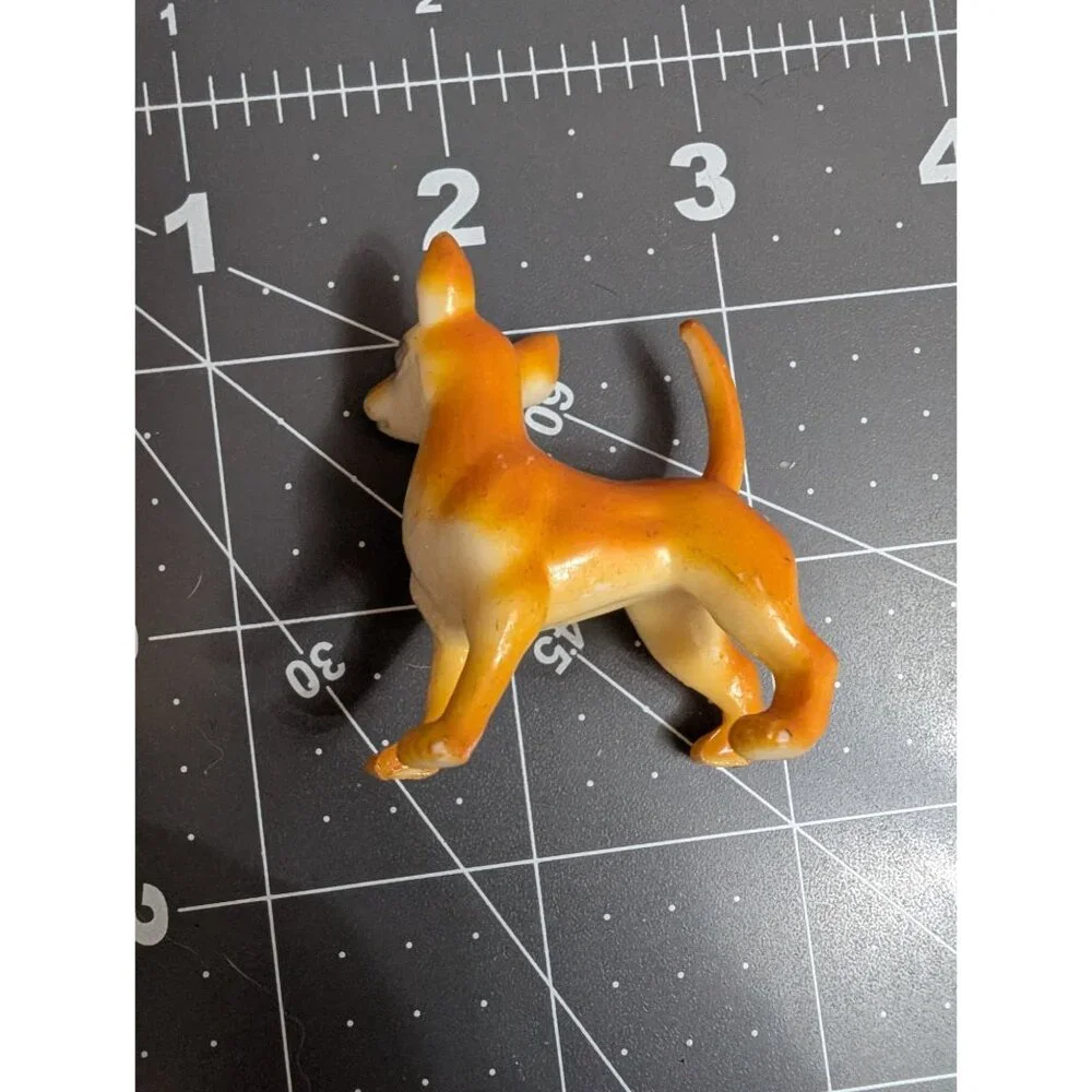 Orange‎ Brown Chihuahua mini hard plastic dog MCM 2 in x 3 inch roung black eyes